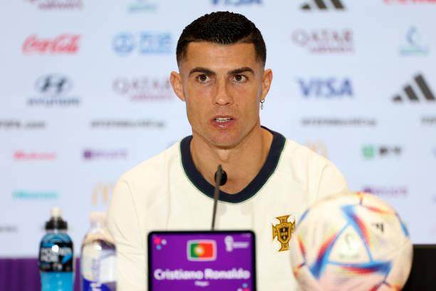 开云体育-C罗：我和曼联已成过去 葡主帅：我让球员别太耐心