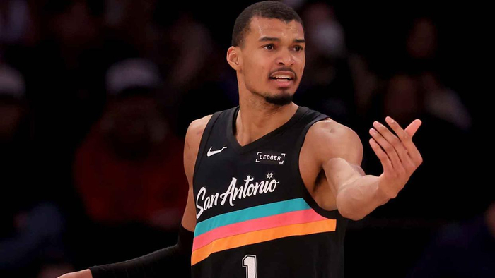 开云下载-11战全胜！马刺创NBA神迹，文班亚马单月数据堪称恐怖|西部|最佳新秀|圣安东尼奥马刺队|俄克拉荷马雷霆队|底特律活塞队_新浪体育_新浪新闻